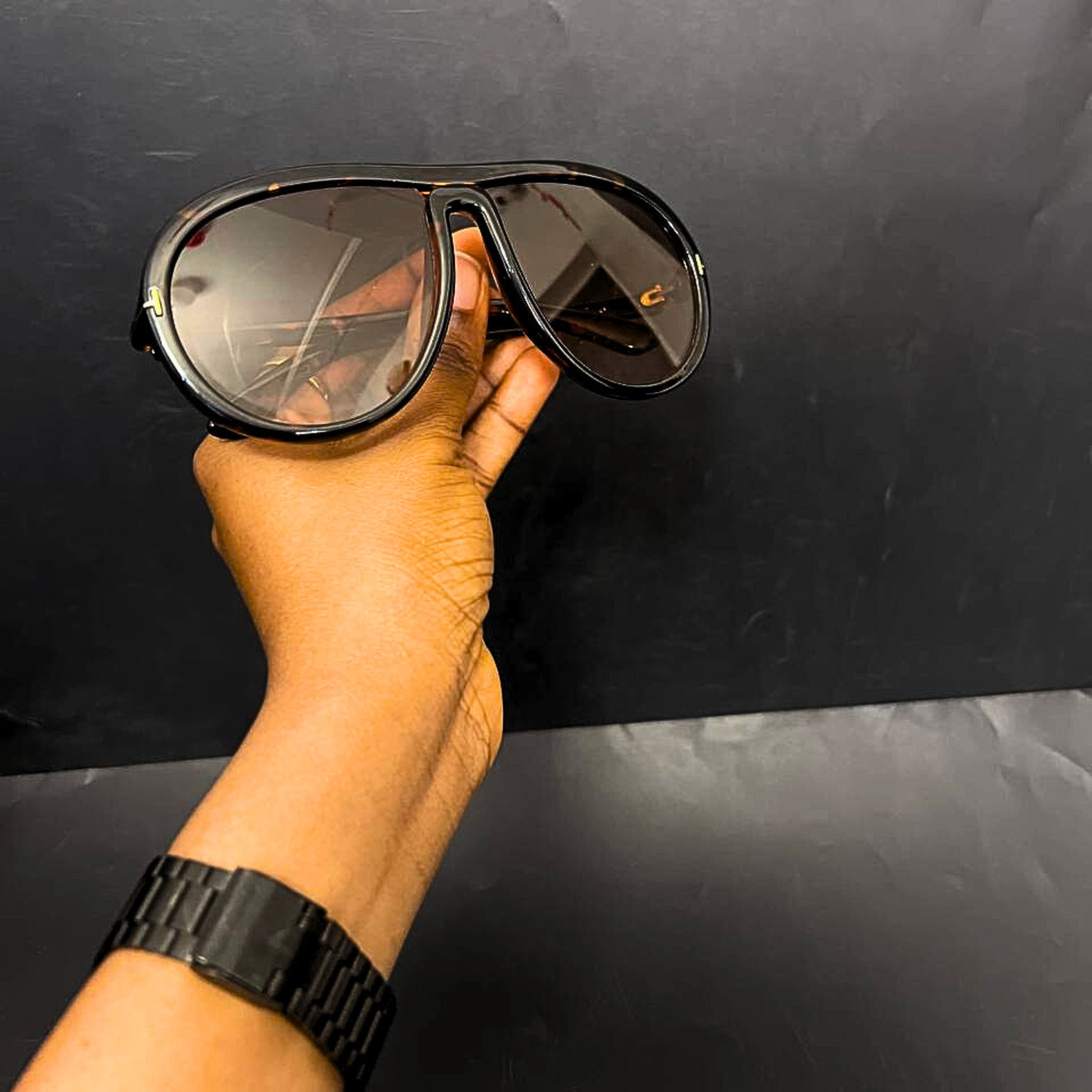 Brown Bold Glass1